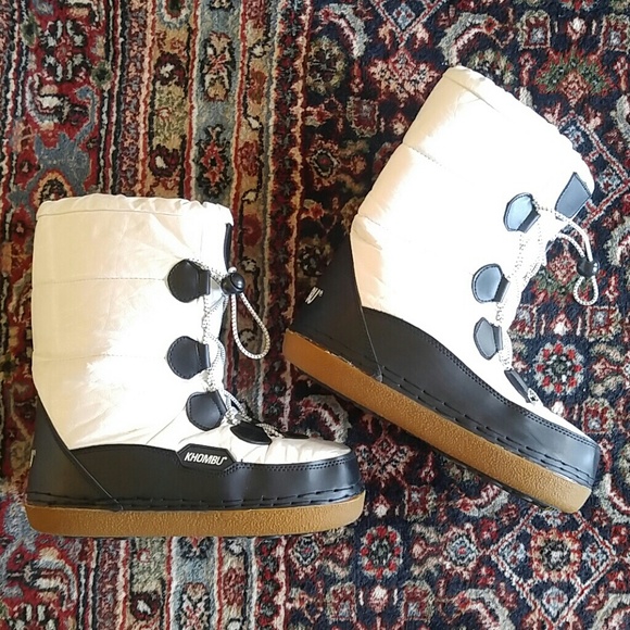 khombu moon boots